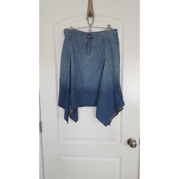 Soft Surroundings Denim skirt Asymmetrical Hem‎ Size petite medium - Picture 1 of 7